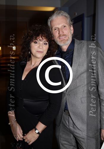 Haarlem 31 januari 2013
Premiere terug naar de kust in de schouwburg van Haarlem. Henriette Tol met man Rob Snoek
Peter Smulders bv