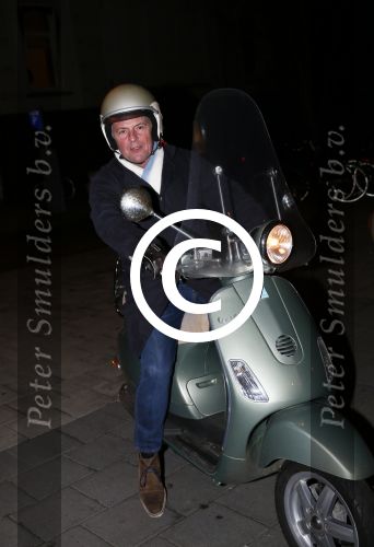 Amsterdam 13 februari 2013
Huub Stapel op zijn Vespa scooter.
Peter Smulders bv