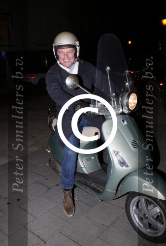 Amsterdam 13 februari 2013
Huub Stapel op zijn Vespa scooter.
Peter Smulders bv