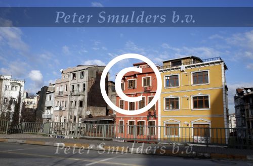Istanbul 24 januari 2013
Op bezoek bij Wesley Sneijder en zijn vrouw Yolanthe Sneijder Cabau.
Ze slapen in het four seasons hotel . Wesley gaat spelen voor Galatasaray en wordt als een held binnengehaald.
Peter Smulders bv