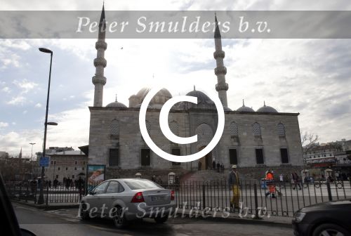 Istanbul 24 januari 2013
Op bezoek bij Wesley Sneijder en zijn vrouw Yolanthe Sneijder Cabau.
Ze slapen in het four seasons hotel . Wesley gaat spelen voor Galatasaray en wordt als een held binnengehaald.
Peter Smulders bv