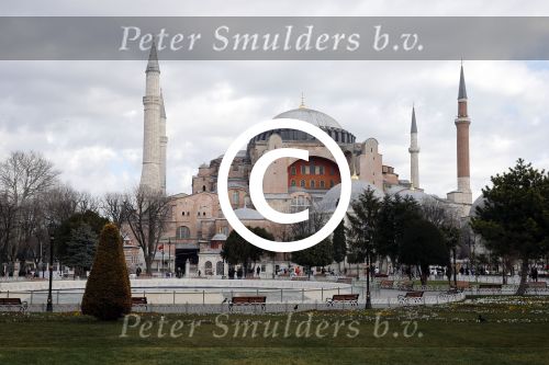 Istanbul 24 januari 2013
Op bezoek bij Wesley Sneijder en zijn vrouw Yolanthe Sneijder Cabau.
Ze slapen in het four seasons hotel . Wesley gaat spelen voor Galatasaray en wordt als een held binnengehaald.
Peter Smulders bv