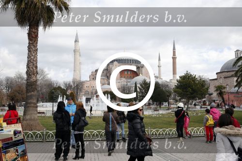 Istanbul 24 januari 2013
Op bezoek bij Wesley Sneijder en zijn vrouw Yolanthe Sneijder Cabau.
Ze slapen in het four seasons hotel . Wesley gaat spelen voor Galatasaray en wordt als een held binnengehaald.
Peter Smulders bv