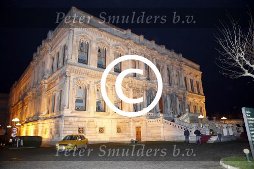 Istanbul 24 januari 2013
Op bezoek bij Wesley Sneijder en zijn vrouw Yolanthe Sneijder Cabau.
Ze slapen in het four seasons hotel . Wesley gaat spelen voor Galatasaray en wordt als een held binnengehaald.
Peter Smulders bv