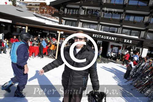 Oberlech 17 februari 2013
Ivo Niehe op skivakantie met zijn vrouw en vrienden.
Peter Smulders bv