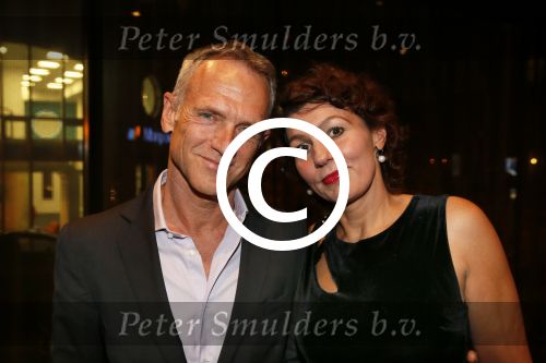 Amsterdam 4 februari 2013
Presentatie boek Patricia Snel in V hotel . Jaap Jongbloed krijgt het eerste exemplaar en zijn vriendin Quirine Melssen zingt verschillende liederen.
Peter Smulders bv