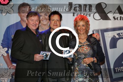 Volendam, 14 Februari 2013
Uitreiking CD van Jan Keizer en Anny schilder met de naam, The Two Of Us.
Met George Baker
Foto Peter Smulders BV