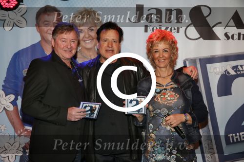 Volendam, 14 Februari 2013
Uitreiking CD van Jan Keizer en Anny schilder met de naam, The Two Of Us.
Met George Baker
Foto Peter Smulders BV