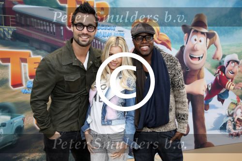 Amsterdam 3 februari 2013
Premiere Ted en de Schat in pathe Arena. Jandino Asporaat met Jan Kooijman en Yvonne Coldeweijer (Keet)
Peter Smulders bv