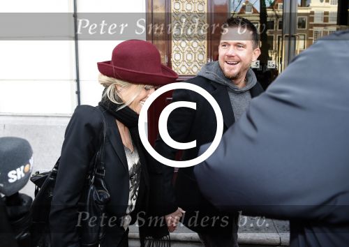 Leiden 10 februari 2013
Premiere Woezel en Pip in de Leidse schouwburg. Johnny de Mol met zijn vriendin Josje Huisman
Peter Smulders bv