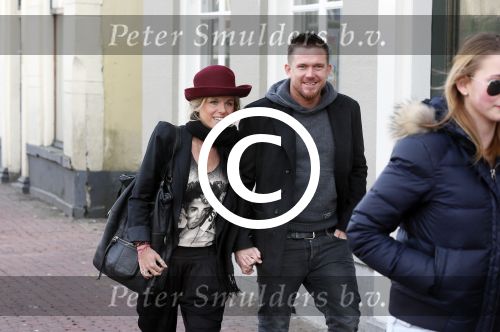 Leiden 10 februari 2013
Premiere Woezel en Pip in de Leidse schouwburg. Johnny de Mol met zijn vriendin Josje Huisman
Peter Smulders bv