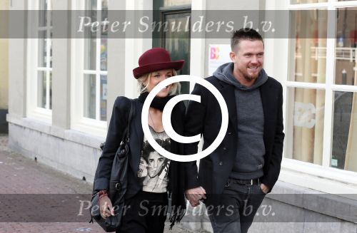 Leiden 10 februari 2013
Premiere Woezel en Pip in de Leidse schouwburg. Johnny de Mol met zijn vriendin Josje Huisman
Peter Smulders bv