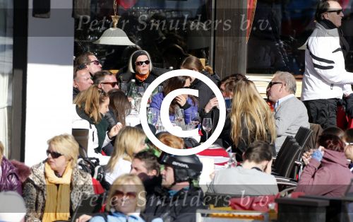 Oberlech 17 februari 2013
Ivo Niehe op skivakantie met zijn vrouw en vrienden.
Peter Smulders bv