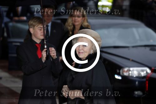 Utrecht 1 februari 2013
Koningin Beatrix viert haar 75e verjaardag in het beatrix theater in Utrecht. Koningin met prinses Mabel
Peter Smulders bv