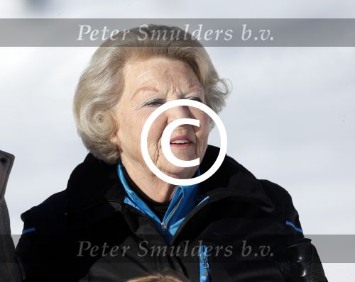 Lech, 18 Februari 2013 Fotoshoot Kon. huis in Lech tijdens de wintersportvakantie met o.a.: Koningin Beatrix, Prins Willem Alexander, Prinses Maxima, Prinses Amalia, Prinses Alexia en Prinses Ariane.
Foto Peter Smulders BV