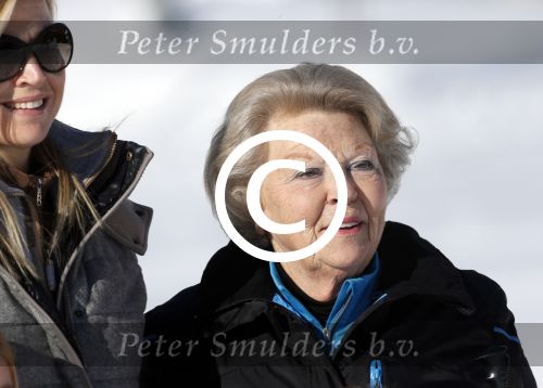 Lech, 18 Februari 2013 Fotoshoot Kon. huis in Lech tijdens de wintersportvakantie met o.a.: Koningin Beatrix, Prins Willem Alexander, Prinses Maxima, Prinses Amalia, Prinses Alexia en Prinses Ariane.
Foto Peter Smulders BV