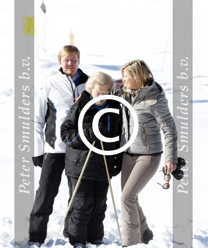 Lech, 18 Februari 2013 Fotoshoot Kon. huis in Lech tijdens de wintersportvakantie met o.a.: Koningin Beatrix, Prins Willem Alexander, Prinses Maxima, Prinses Amalia, Prinses Alexia en Prinses Ariane.
Foto Peter Smulders BV