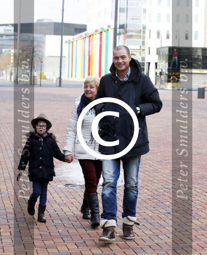 Amsterdam 3 februari 2013
Premiere Ted en de Schat in pathe Arena. Lange Frans met zoon en moeder
Peter Smulders bv