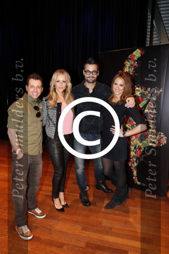 Amsterdam 15 februari 2013
Presentatie rtl programma lets dance now met oa Chantal Janzen Jan Kooijman Dan Karaty en Lieke v Lexmond.
Peter Smulders bv
