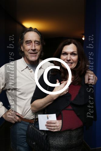 Haarlem 31 januari 2013
Premiere terug naar de kust in de schouwburg van Haarlem. Liz Snoijink met vriend en gebroken schouder
Peter Smulders bv