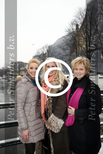 Amsterdam 26 januari 2013
Debbie Jenner Gemma v Eck en Marga Scheide tijdens intervieuw voor Stry in hotel Americain.
Peter Smulders bv