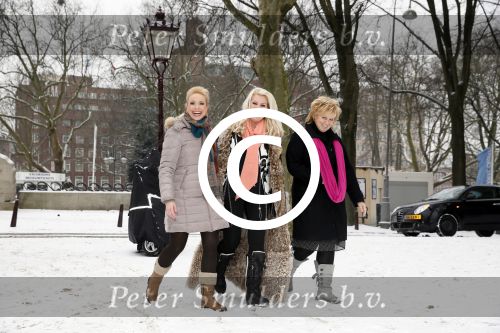 Amsterdam 26 januari 2013
Debbie Jenner Gemma v Eck en Marga Scheide tijdens intervieuw voor Stry in hotel Americain.
Peter Smulders bv