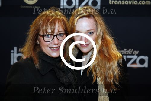 Amsterdam 28 januari 2013
Premiere verliefd op ibiza in Tuschinski. Maria Peters met dochter
Peter Smulders bv