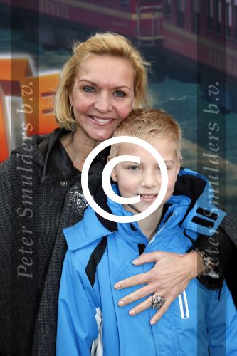 Amsterdam 3 februari 2013
Premiere Ted en de Schat in pathe Arena. mariska v Kolck met zoon en vriendjes
Peter Smulders bv