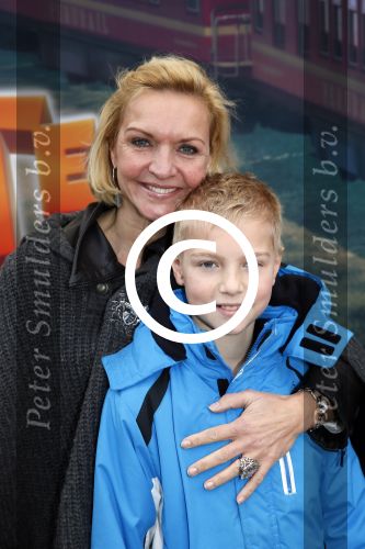 Amsterdam 3 februari 2013
Premiere Ted en de Schat in pathe Arena. mariska v Kolck met zoon en vriendjes
Peter Smulders bv