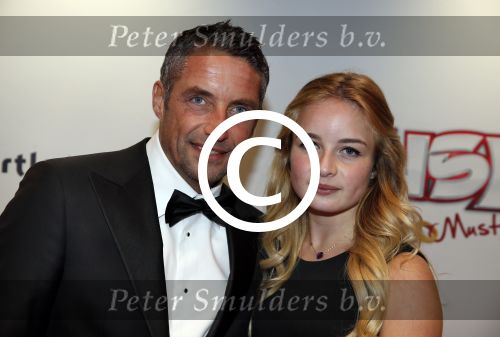 Amsterdam 11 februari 2013
Premiere Ushi must marry met Wendy v Dijk in Tuschinski. Matthias Scholten met dochter
Peter Smulders bv