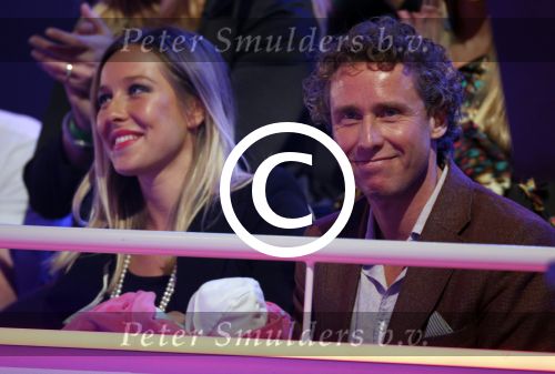 Hilversum 19 januari 2013
Opnames sterren dansen op het ijs in studio 24 gepresenteerd door Gerard Joling. Michael Boogerd met zijn vriendin Darya Nucci en dochtertje Anais
Peter Smulders bv