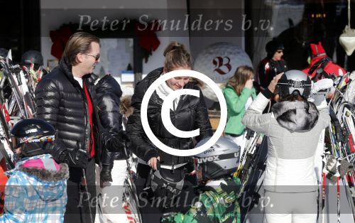 Lech 17 februari 2013
Michiel en Marloes Mens op skivakantie in Lech. Ook de moeder en zussen van Marloes zijn erbij.
Peter Smulders bv