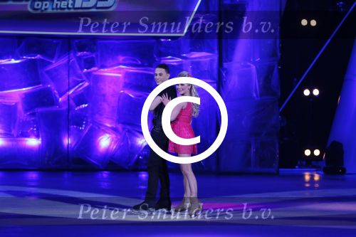 Hilversum 19 januari 2013
Opnames sterren dansen op het ijs in studio 24 gepresenteerd door Gerard Joling. MONSIF BAKKALI EN SCHAATSPARTNER PATTI PETRUS

Peter Smulders bv