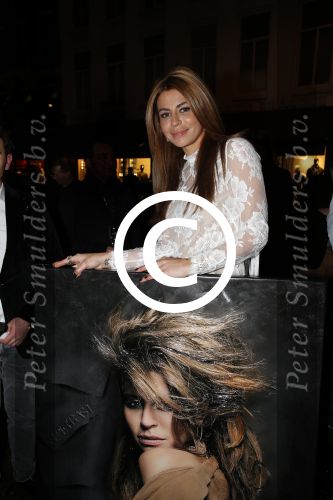 Amsterdam 7 februari 2013
Presentatie cover talkies met Olcay Gulsen en Philipp Plein erop.
Feestje is op de cd pc Hooftstraat bij cafe PC
Peter Smulders bv