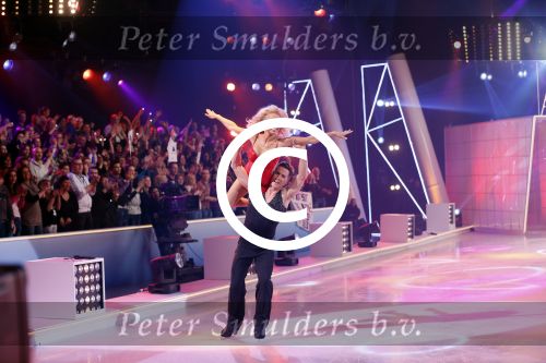 Hilversum 19 januari 2013
Pamela Anderson en haar schaatspartner Matt Evers bij sterren dansen op het ijs van SBS6.
Peter Smulders bv