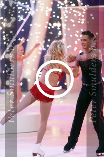 Hilversum 19 januari 2013
Pamela Anderson en haar schaatspartner Matt Evers bij sterren dansen op het ijs van SBS6.
Peter Smulders bv