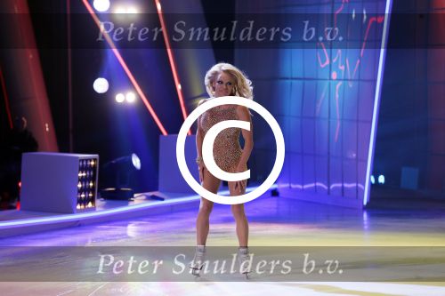 Hilversum 19 januari 2013
Pamela Anderson en haar schaatspartner Matt Evers bij sterren dansen op het ijs van SBS6.
Peter Smulders bv