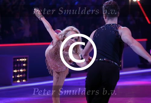 Hilversum 19 januari 2013
Pamela Anderson en haar schaatspartner Matt Evers bij sterren dansen op het ijs van SBS6.
Peter Smulders bv