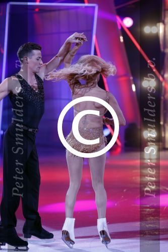 Hilversum 19 januari 2013
Pamela Anderson en haar schaatspartner Matt Evers bij sterren dansen op het ijs van SBS6.
Peter Smulders bv