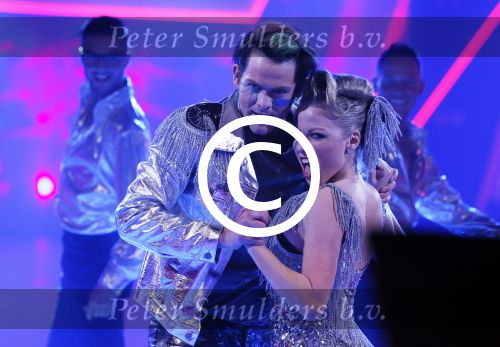 Hilversum 19 januari 2013
Opnames sterren dansen op het ijs in studio 24 gepresenteerd door Gerard Joling. PAUL TURNER EN SCHAATSPARTNER SCARLETT ROUZET
Peter Smulders bv