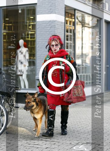 Amsterdam 4 februari 2013
Petra Heijboer met hond op de cornelis schuytstraat.
Peter Smulders bv