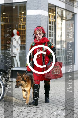 Amsterdam 4 februari 2013
Petra Heijboer met hond op de cornelis schuytstraat.
Peter Smulders bv