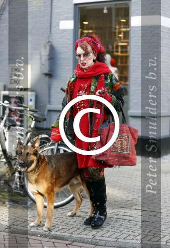 Amsterdam 4 februari 2013
Petra Heijboer met hond op de cornelis schuytstraat.
Peter Smulders bv