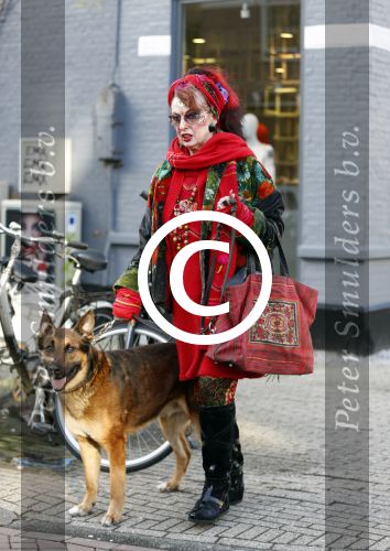Amsterdam 4 februari 2013
Petra Heijboer met hond op de cornelis schuytstraat.
Peter Smulders bv