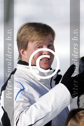 Lech, 18 Februari 2013 Fotoshoot Kon. huis in Lech tijdens de wintersportvakantie met o.a.: Koningin Beatrix, Prins Willem Alexander, Prinses Maxima, Prinses Amalia, Prinses Alexia en Prinses Ariane.
Foto Peter Smulders BV