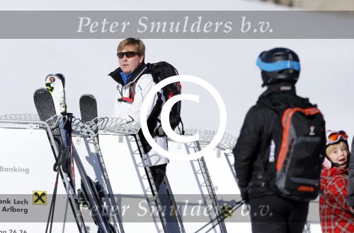 Lech, 18 Februari 2013 Fotoshoot Kon. huis in Lech tijdens de wintersportvakantie met o.a.: Koningin Beatrix, Prins Willem Alexander, Prinses Maxima, Prinses Amalia, Prinses Alexia en Prinses Ariane.
Foto Peter Smulders BV
