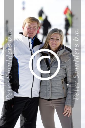 Lech, 18 Februari 2013 Fotoshoot Kon. huis in Lech tijdens de wintersportvakantie met o.a.: Koningin Beatrix, Prins Willem Alexander, Prinses Maxima, Prinses Amalia, Prinses Alexia en Prinses Ariane.
Foto Peter Smulders BV