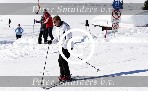 Lech, 18 Februari 2013 Fotoshoot Kon. huis in Lech tijdens de wintersportvakantie met o.a.: Koningin Beatrix, Prins Willem Alexander, Prinses Maxima, Prinses Amalia, Prinses Alexia en Prinses Ariane.
Foto Peter Smulders BV