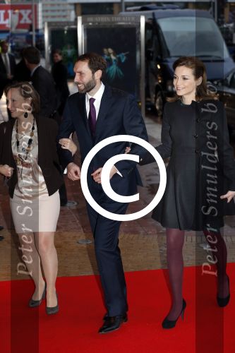 Utrecht 1 februari 2013
Koningin Beatrix viert haar 75e verjaardag in het beatrix theater in Utrecht. prinses Margarita met man Tjalling ten cate en een zwangere prinses Aimee
Peter Smulders bv