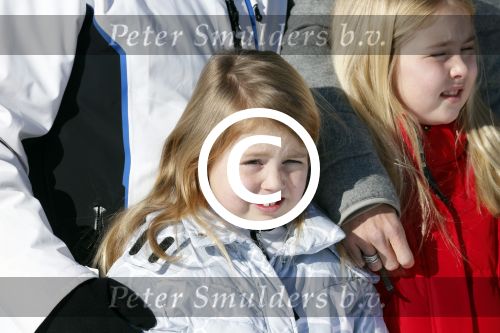 Lech, 18 Februari 2013 Fotoshoot Kon. huis in Lech tijdens de wintersportvakantie met o.a.: Koningin Beatrix, Prins Willem Alexander, Prinses Maxima, Prinses Amalia, Prinses Alexia en Prinses Ariane.
Foto Peter Smulders BV